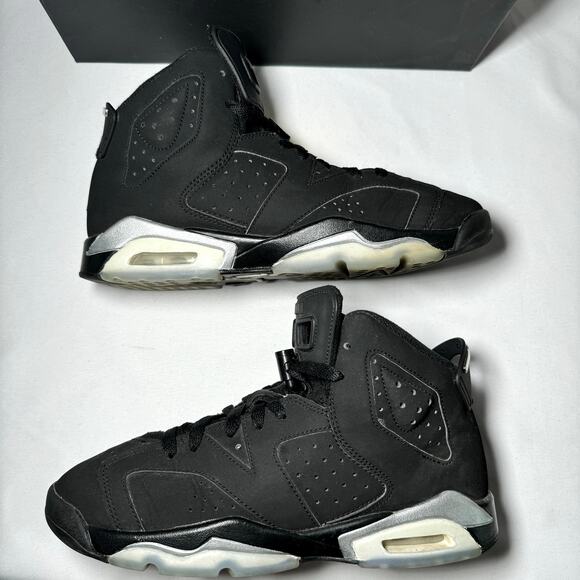 Size 7 - Nike Air Jordan 6 Retro GS Chrome 2022 Men's Shoes - Picture 3 of 8
